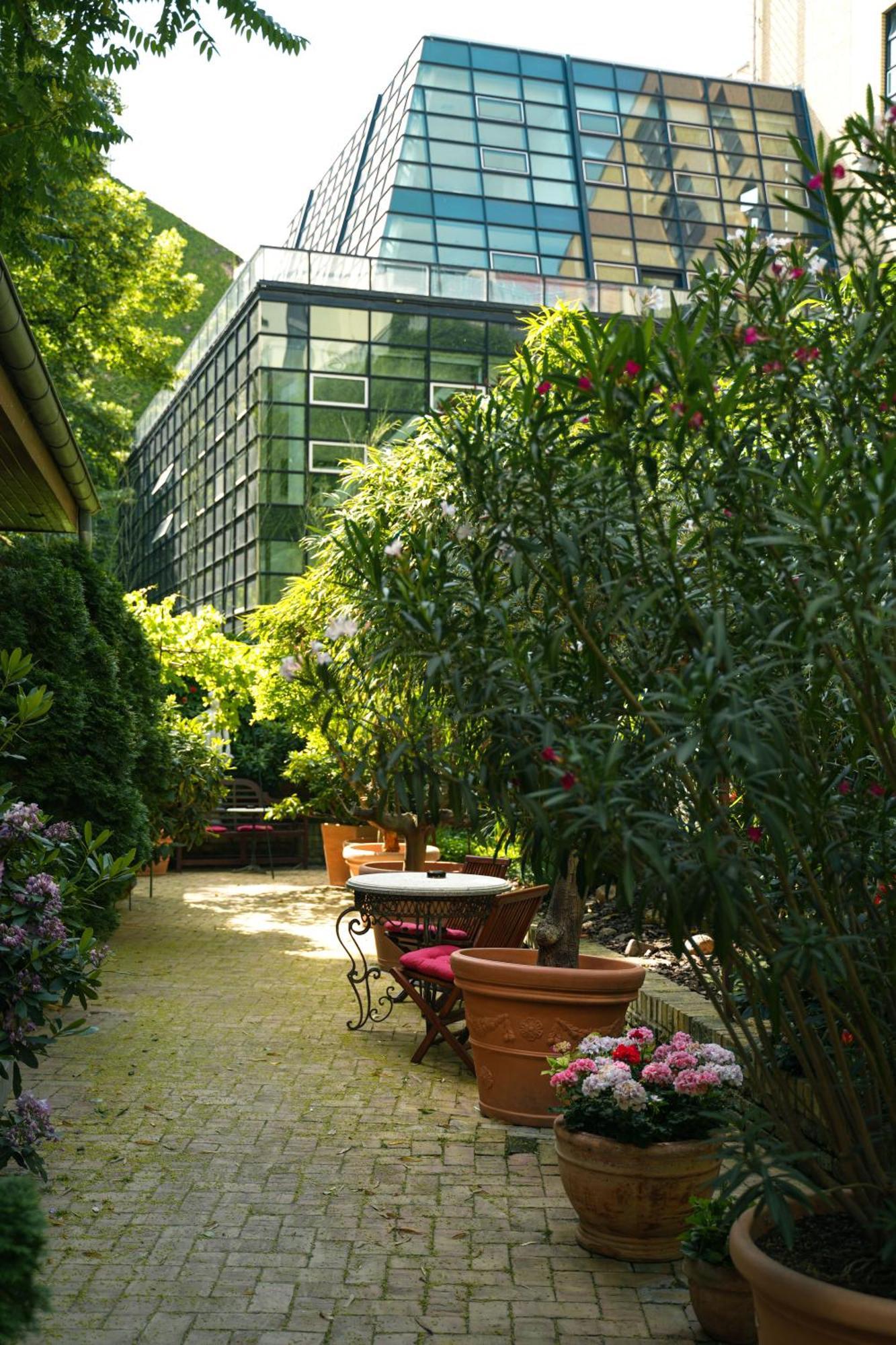 Garden Boutique Hotel Берлин Экстерьер фото